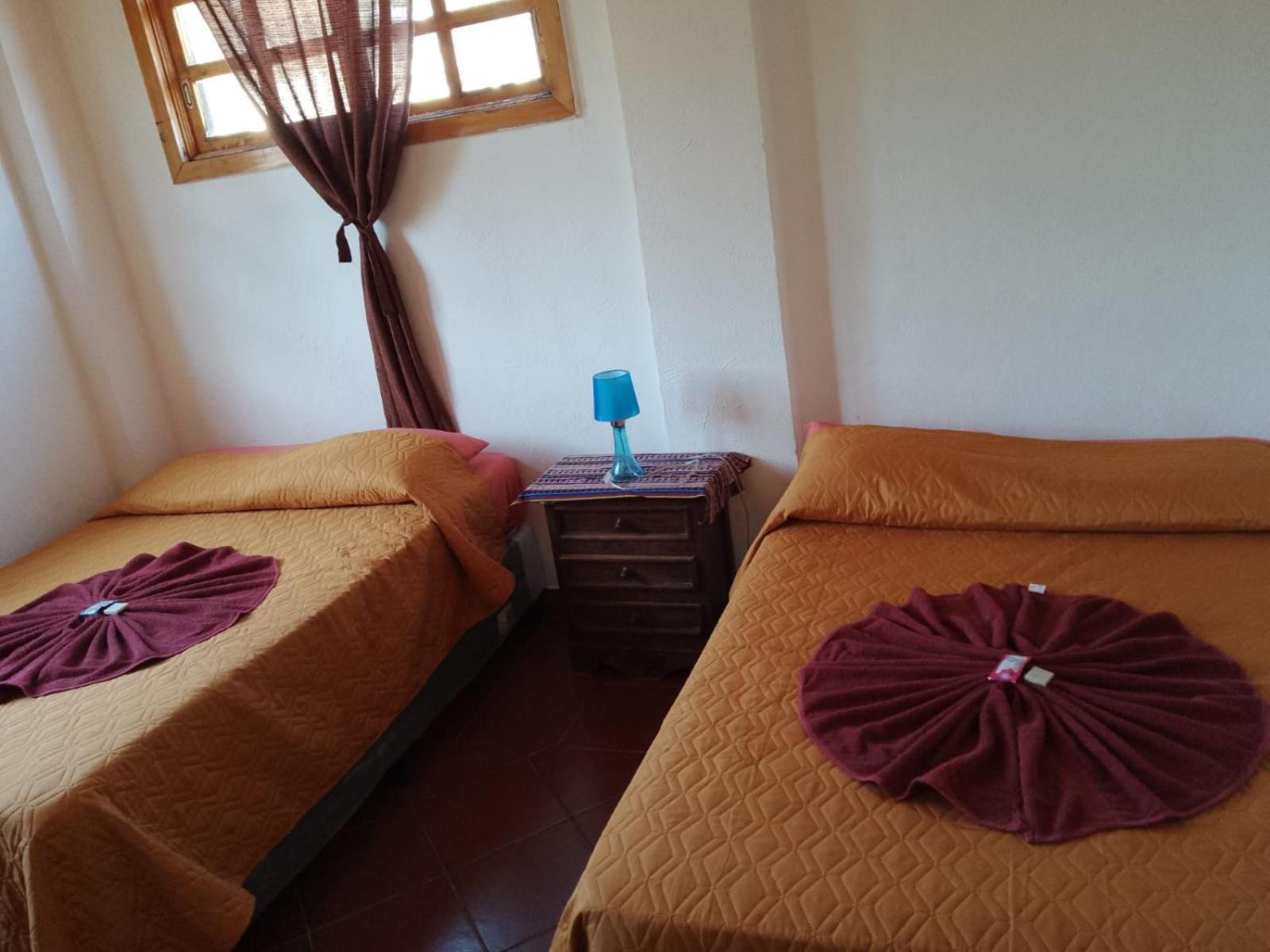 Hostal Dulces Suenos Panajachel Bagian luar foto